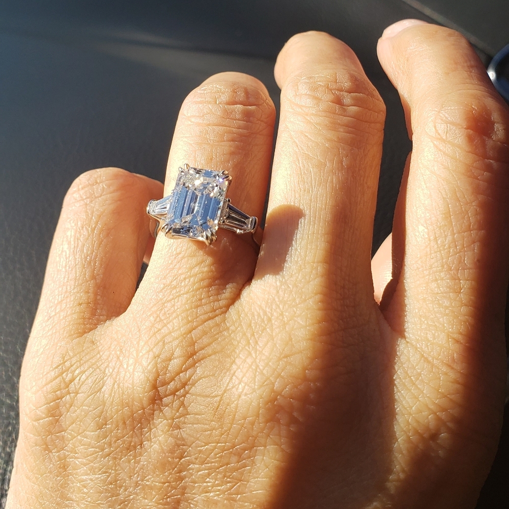 Lab-grown Diamond Ring - Picture 4 of 9